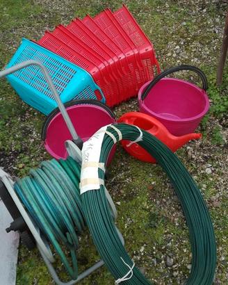 materiale da giardino 
