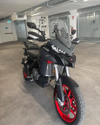 Ducati multistrada v2S