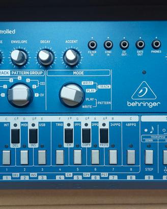 Behringer TD-3 BU – come nuova, completa di tutto