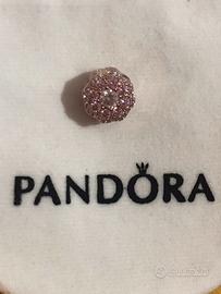 PANDORA 787851NPM Charm Fiore Rosa Scintillante