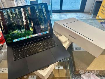 Apple Macbook Air 15.3" M2, 8GB, SSD 256GB