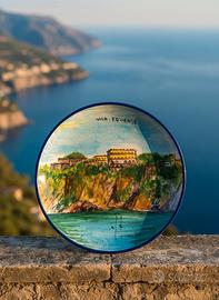 Incanto Partenopeo su Ceramica: Piatto Artigianale