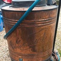 Pompa vintage per verderame 