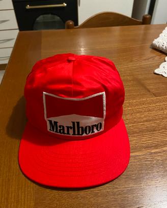Cappellino Ferrari- Marlboro vintage