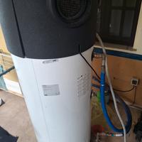 scaldabagno in pompa di calore  bosch