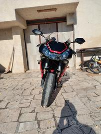 Honda CBR 954