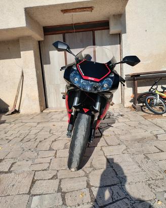 Honda CBR 954