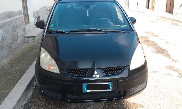 Mitsubishi Colt CZT 2006 1.100 cc. 12 v 55 Kw