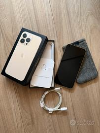 iPhone 13 PRO - 256GB - oro. Batteria 77% + sleeve