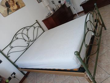 Letto in ferro battuto + doghe 