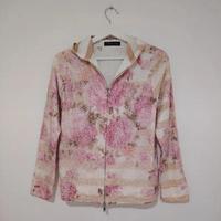 Felpa con cappuccio in pizzo e fiori