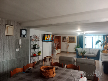 Appartamento semi arredato