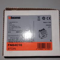 Interruttore magnetotermico FN84C16