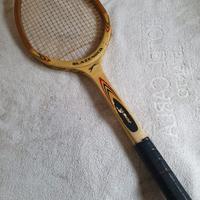 Racchetta di tennis di legno anni '70