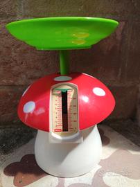 Particolare e rara bilancia vintage anni 70 a form