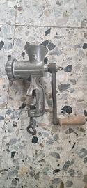 Tritacarne manuale vintage 
