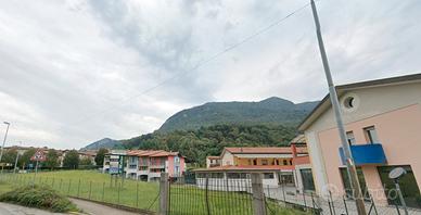 Trilocale a Bisuschio con Box Auto