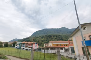 Trilocale a Bisuschio con Box Auto
