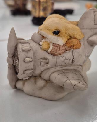 soprammobile coppia di coniglietti in aeroplano 