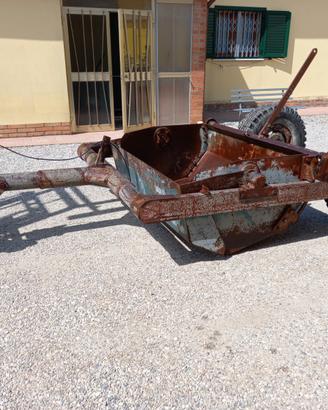 Screper trainato per trattore