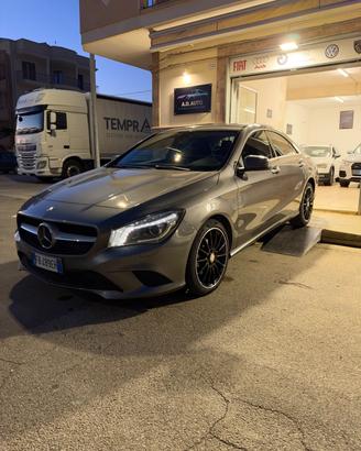 Mercedes-benz CLA 200 d Automatic Sport