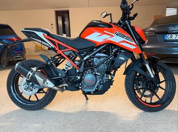 KTM DUKE 125 2019