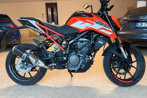 KTM DUKE 125 2019