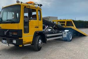 Volvo FL6 Carro attrezzi scarrabile