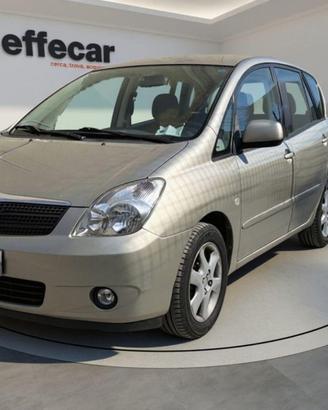 TOYOTA Corolla Verso 1.8 16V