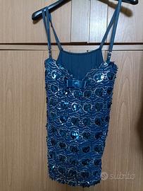 Top elegante blu con paillettes