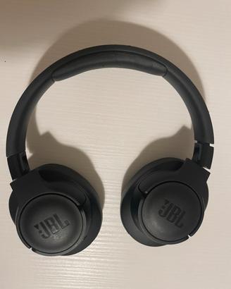 JbL Tune710