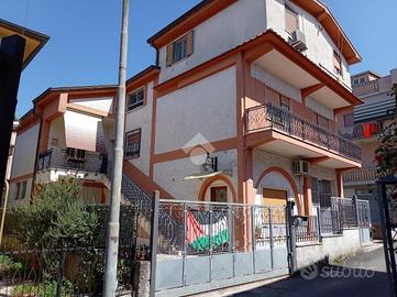 5 LOCALI A VALMONTONE