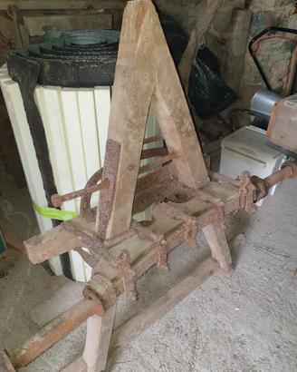 assi di carro antico