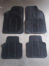 Tappeti su misura per Citroen C1 Peugeot 107 