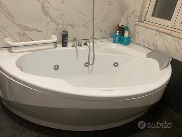 Vasca idromassaggio