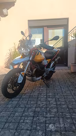 Moto Guzzi V85TT come nuova km 6000 full l 