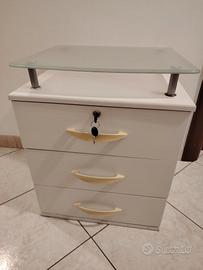 Comodino  bianco