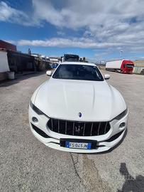 Maserati Levante V6 Diesel 275 CV AWD
