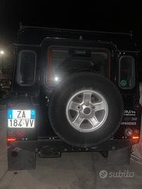 Automobile DEFENDER 7 posti