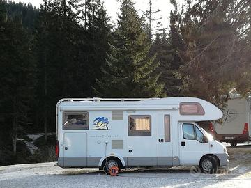 KNAUS SUN TRAVELLER solo 35.000km