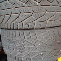 gomme 215 45 17 invernali 