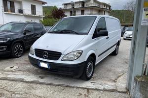 MERCEDES FURGONATO ISOTERMICO