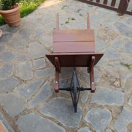 carriola in legno
