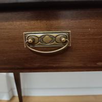 Scrivania in legno massello