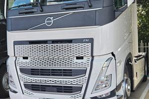 Nr. 02 unità - Trattore stradale usato Volvo FH500