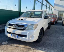Toyota Hilux 2.5 D-4D 2WD Cassonato....