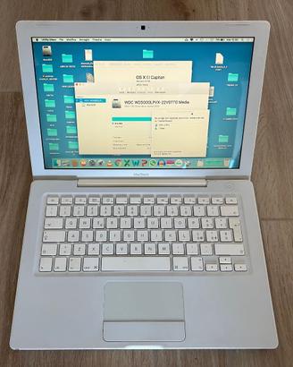 Apple MacBook Pro 13'', inizio 2009, bianco