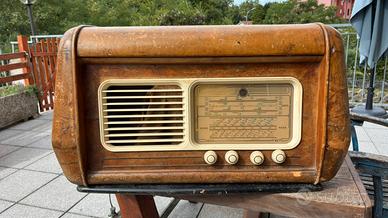 Radio giradischi Phonola in radica anni 40/50