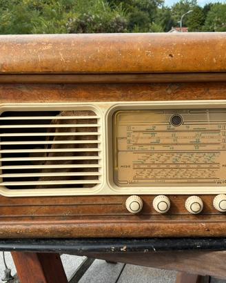 Radio giradischi Phonola in radica anni 40/50