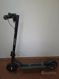 monopattino elettrico 